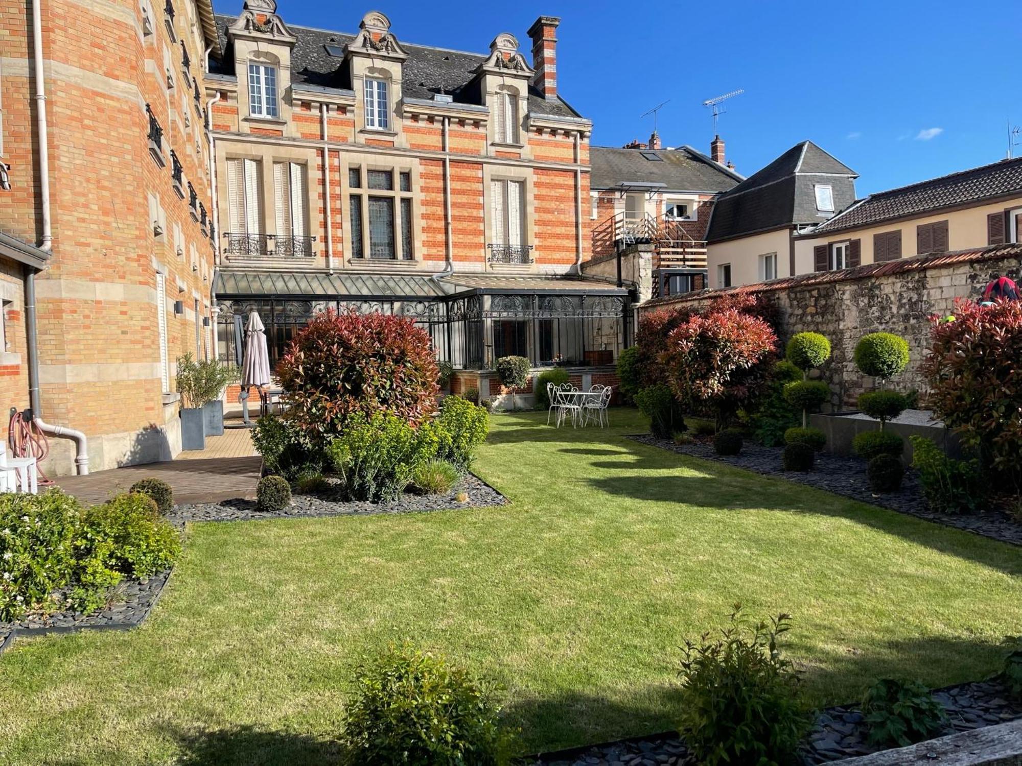 Le Jardin D'Hiver Chalons-en-Champagne Exterior photo